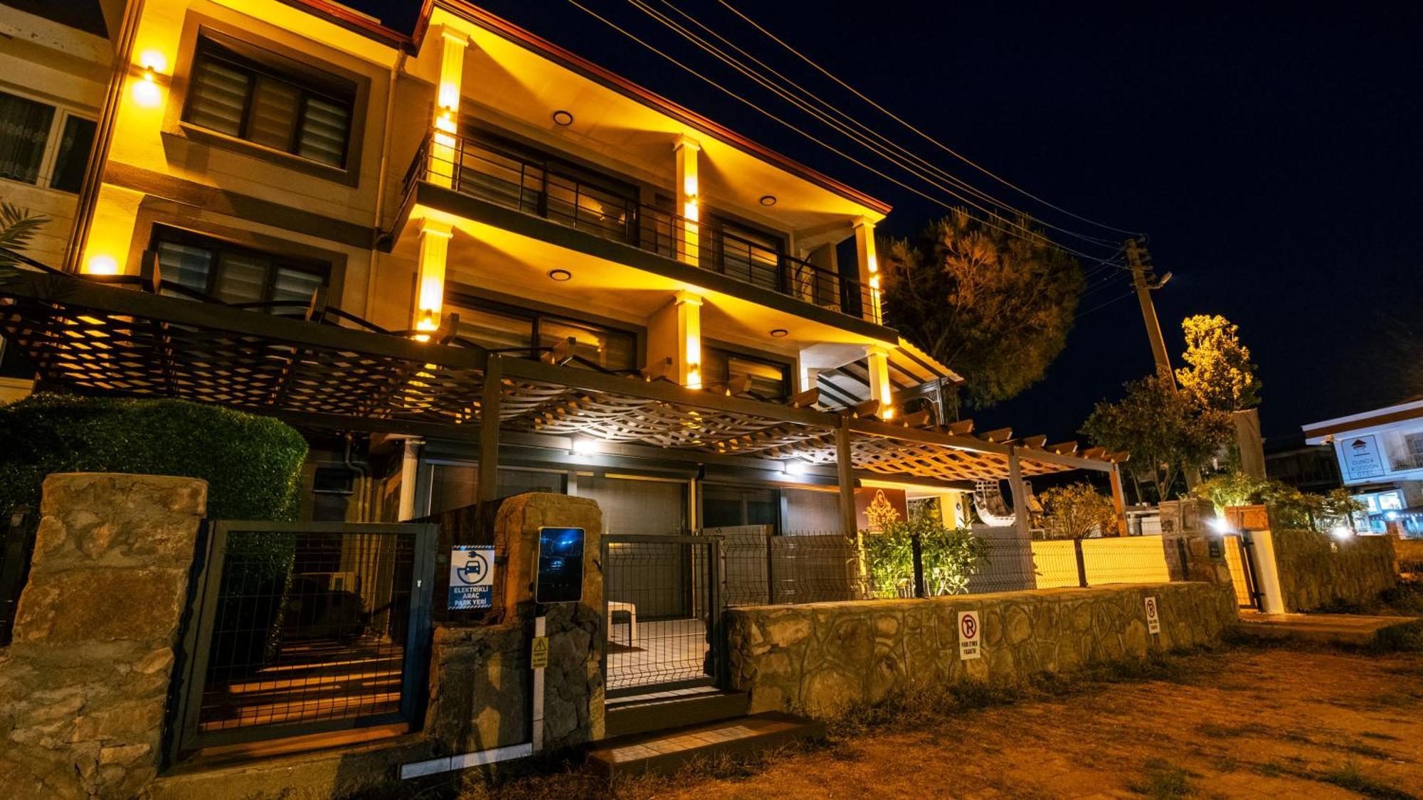 Select Cunda Guest House - Sea View Room With Private Veranda In Cunda Island Ayvalik Exterior photo